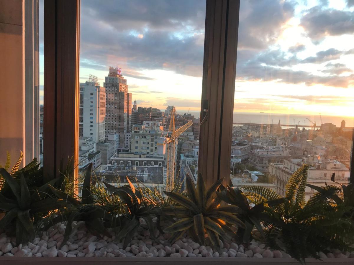 Central Penthouse With Spectacular Sea And City Views Генуа Екстериор снимка